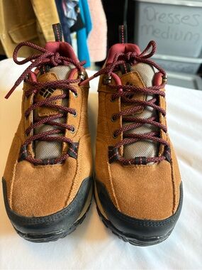 Columbia Women’s Brown Suede Hiking Shoes with Burgundy Accents